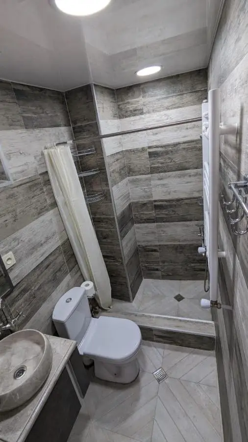 Lela Apartments