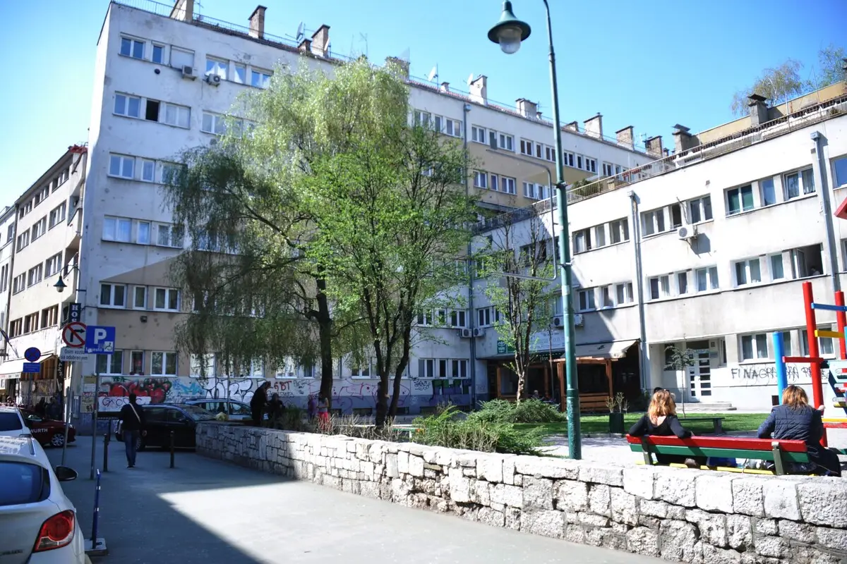 Eternal Flame Apt • City Center • Self Check-In