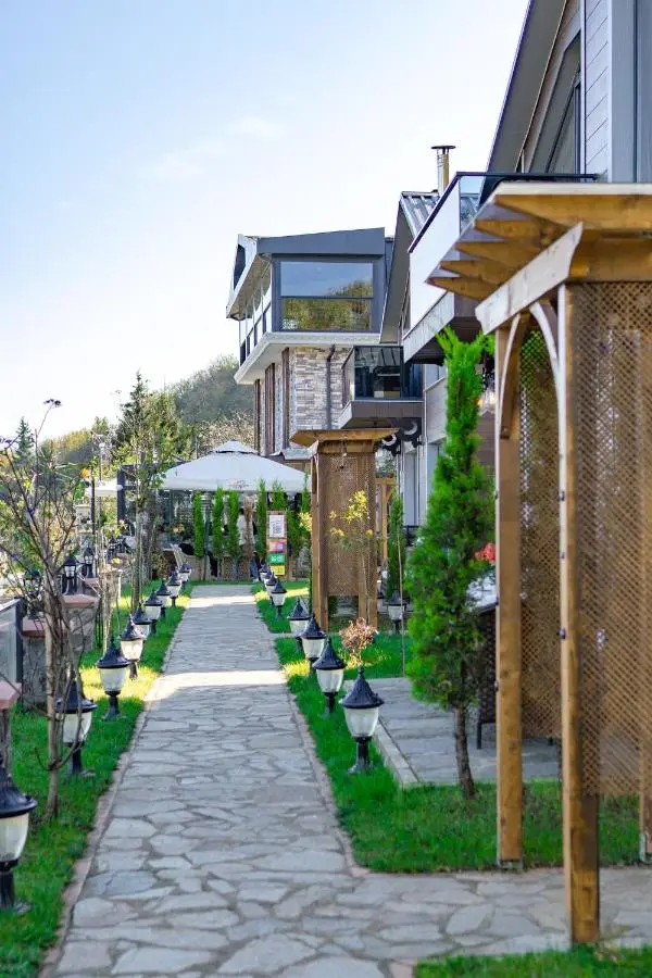 Poison Garden Suite & SPA