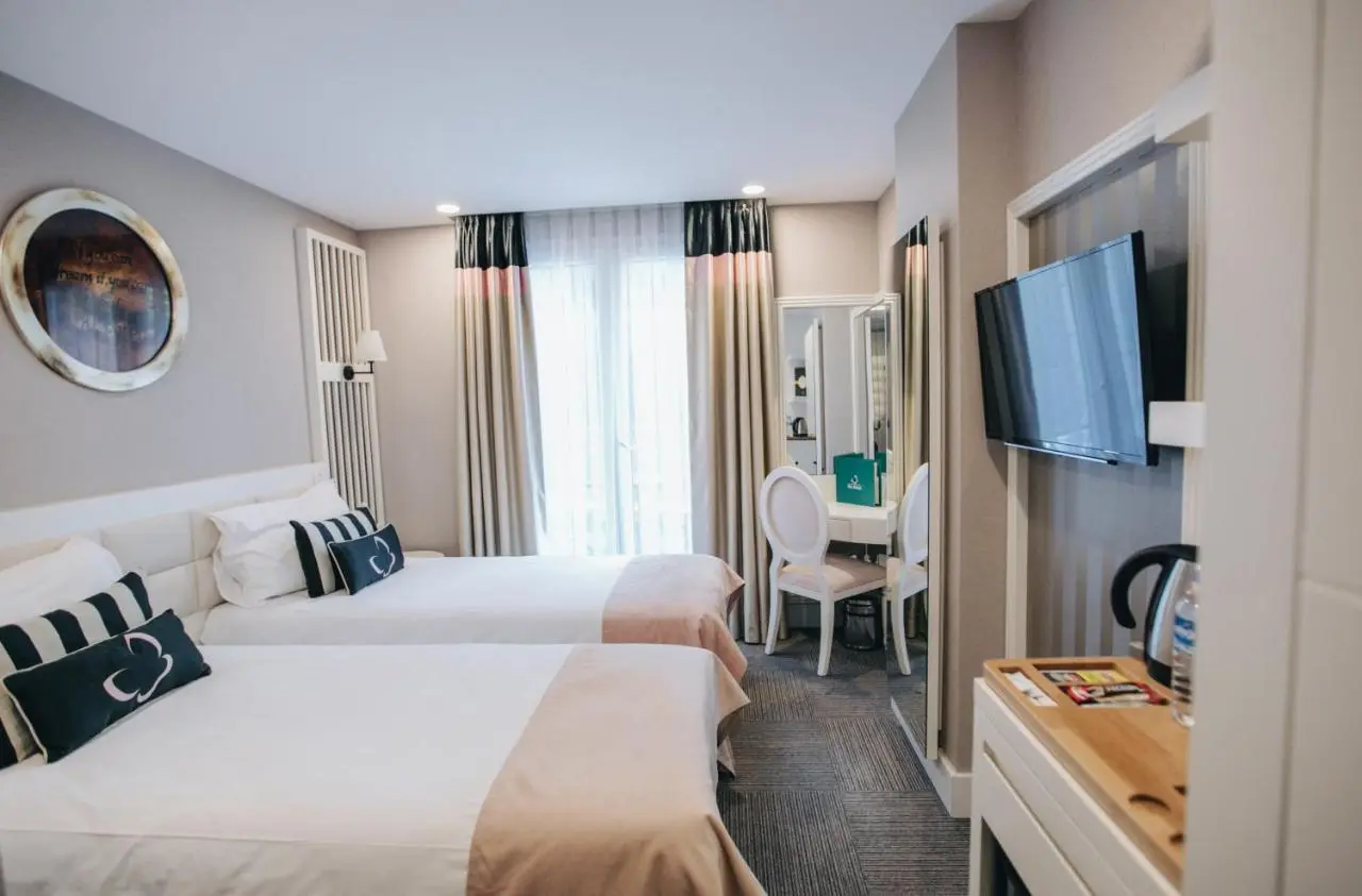 Mia Berre Hotels
