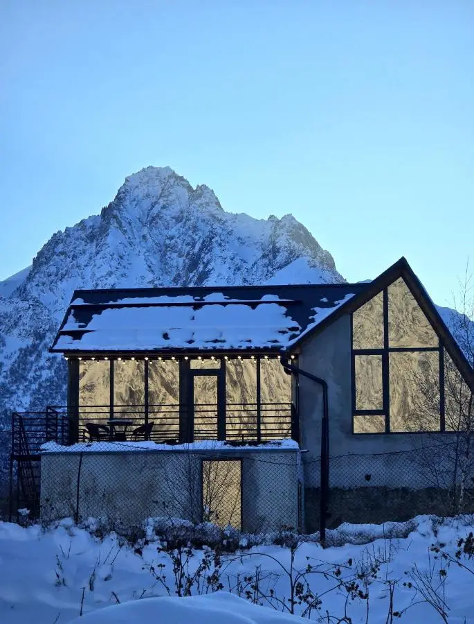 Grand Mountain Cottage