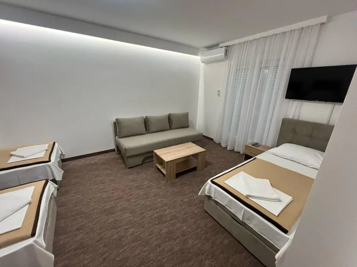 Motel Aura