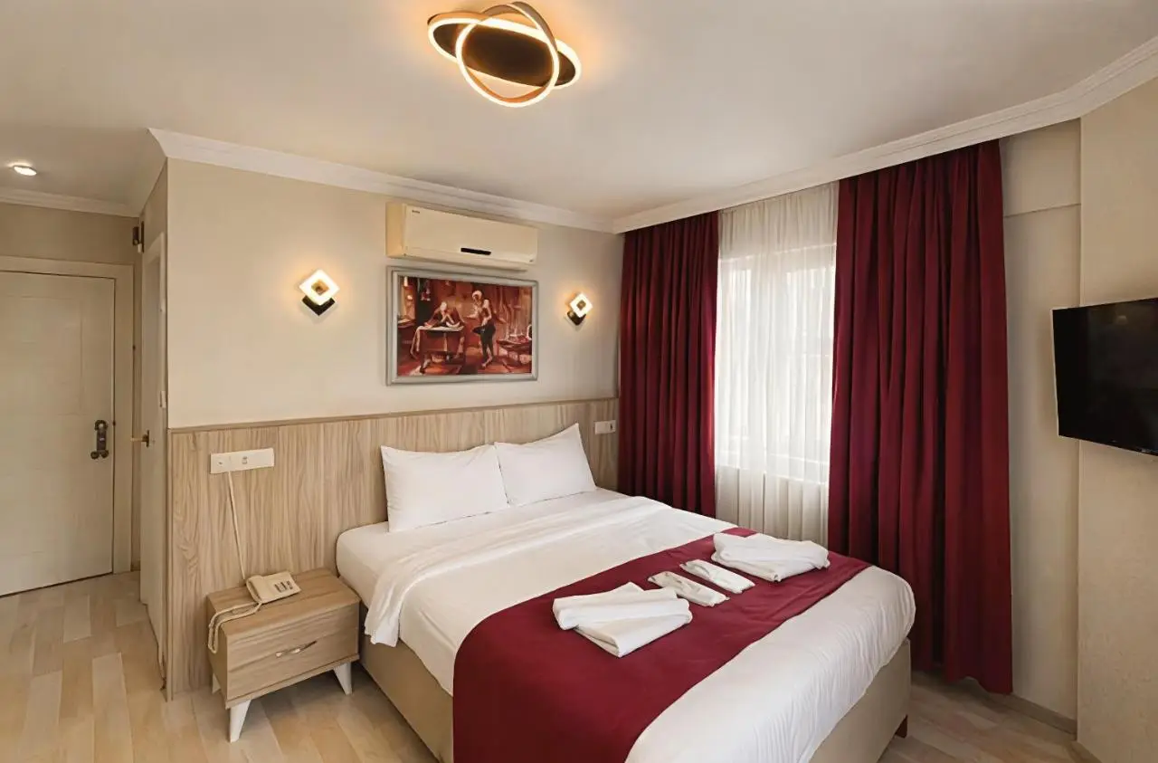 Le Safran Palace