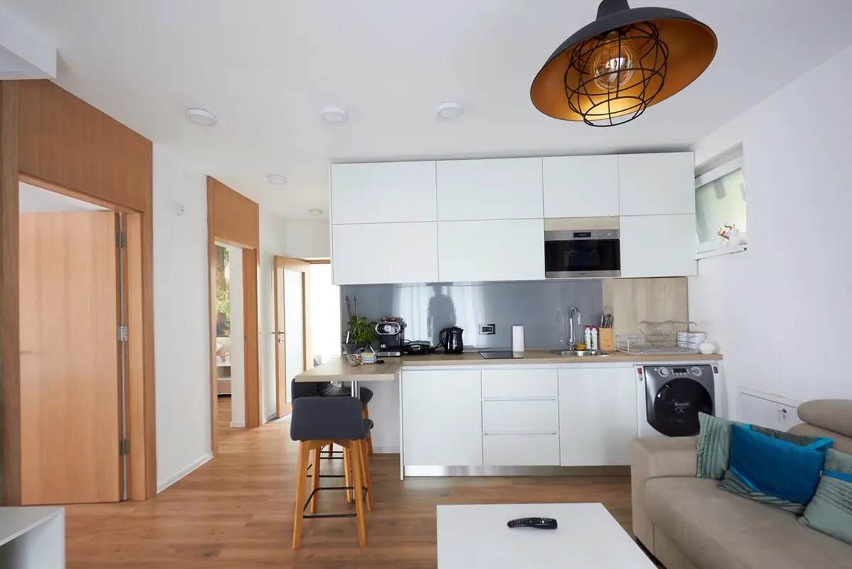 Charming Two Bedroom Apartment Zara