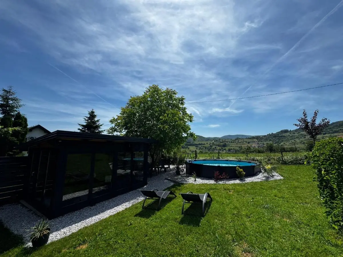 Residence Wood Pool & SPA
