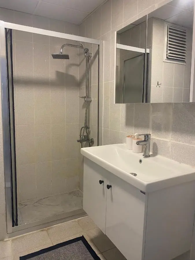 Luxe Suite AI28
