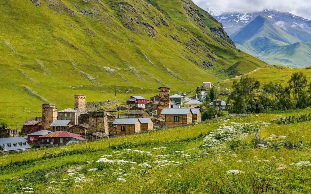 Ushguli Cabins l Cafe