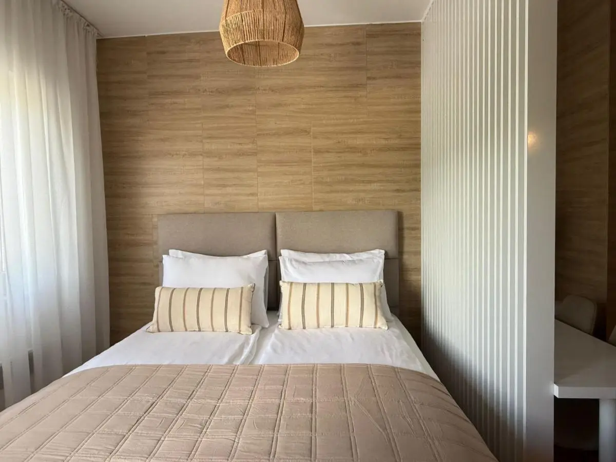 Merak - Two bedroom apartment- Free parking