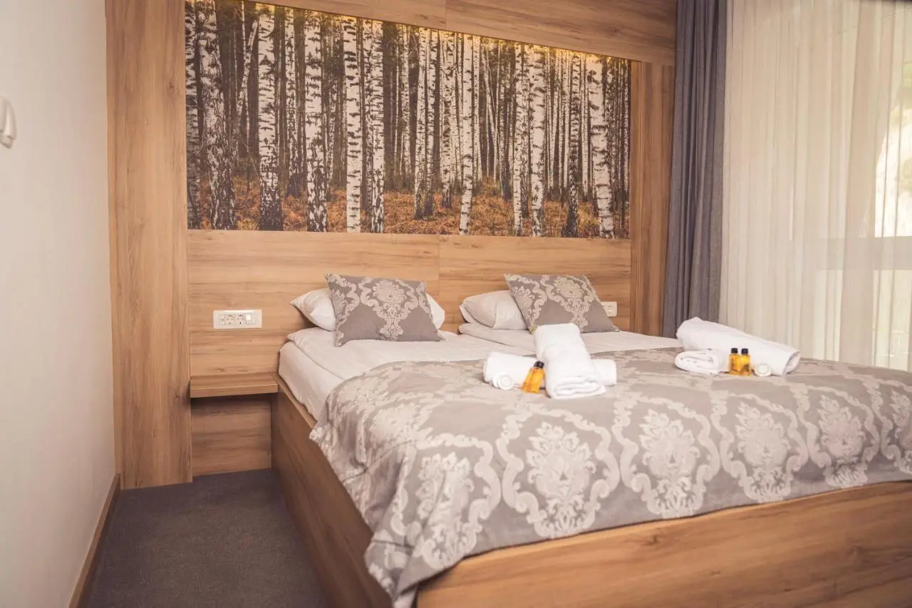 Hotel Tazz - River Front Oasis Collection