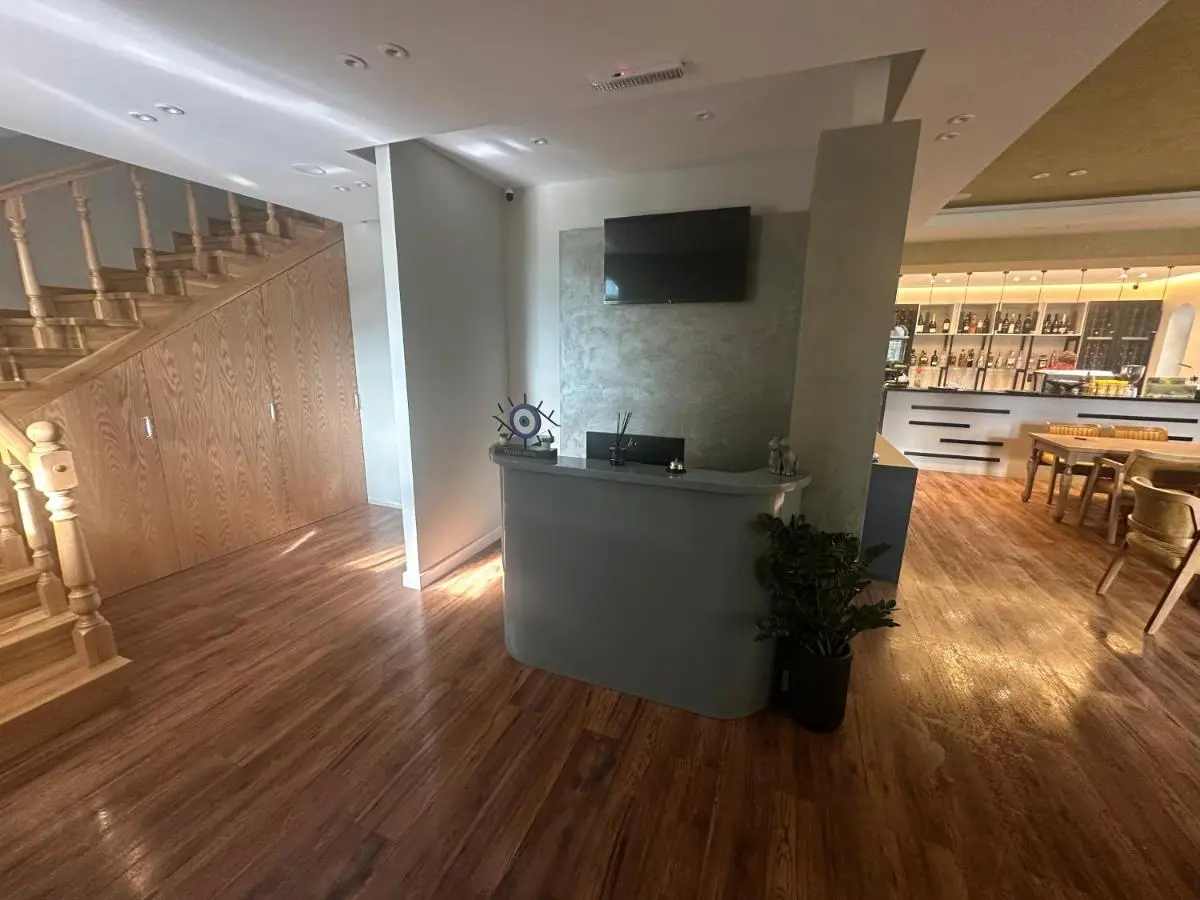 Flored Hotel