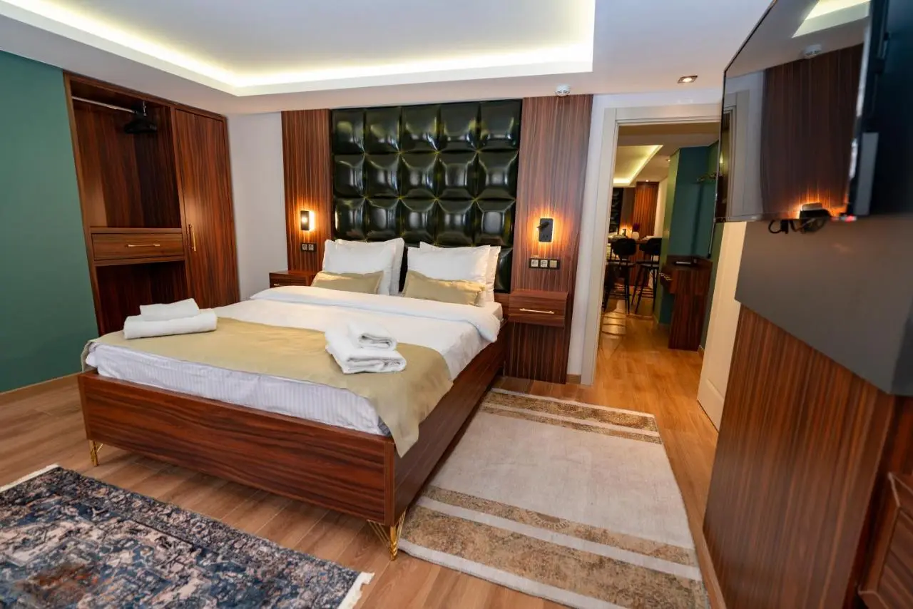 THE MUA LUXURY HOMEs
