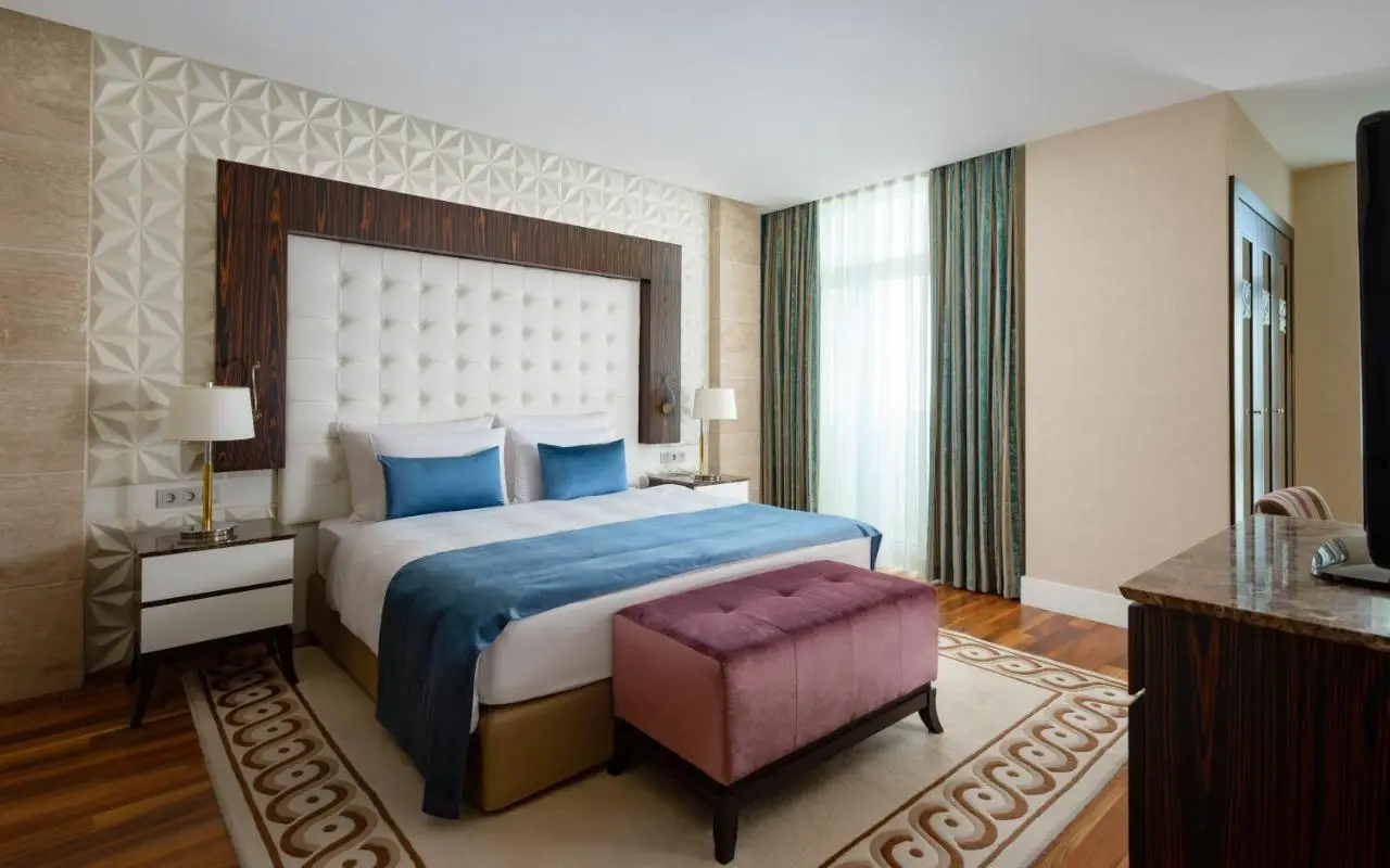Badamdar Hotel and Residences