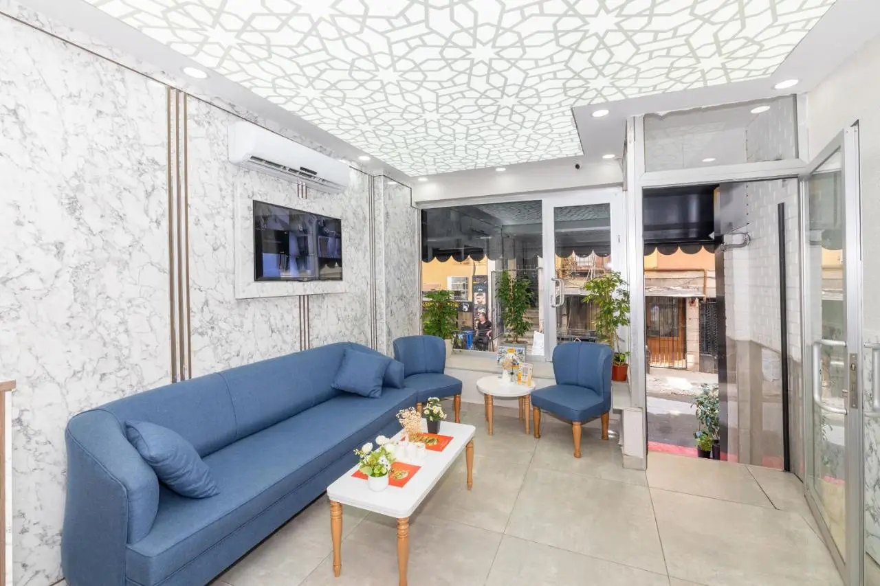 BiRAND SUiT HOTEL