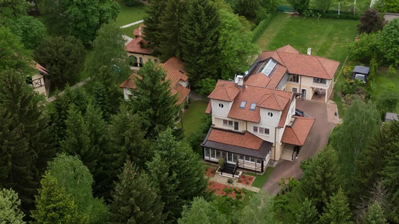 Great Lane house