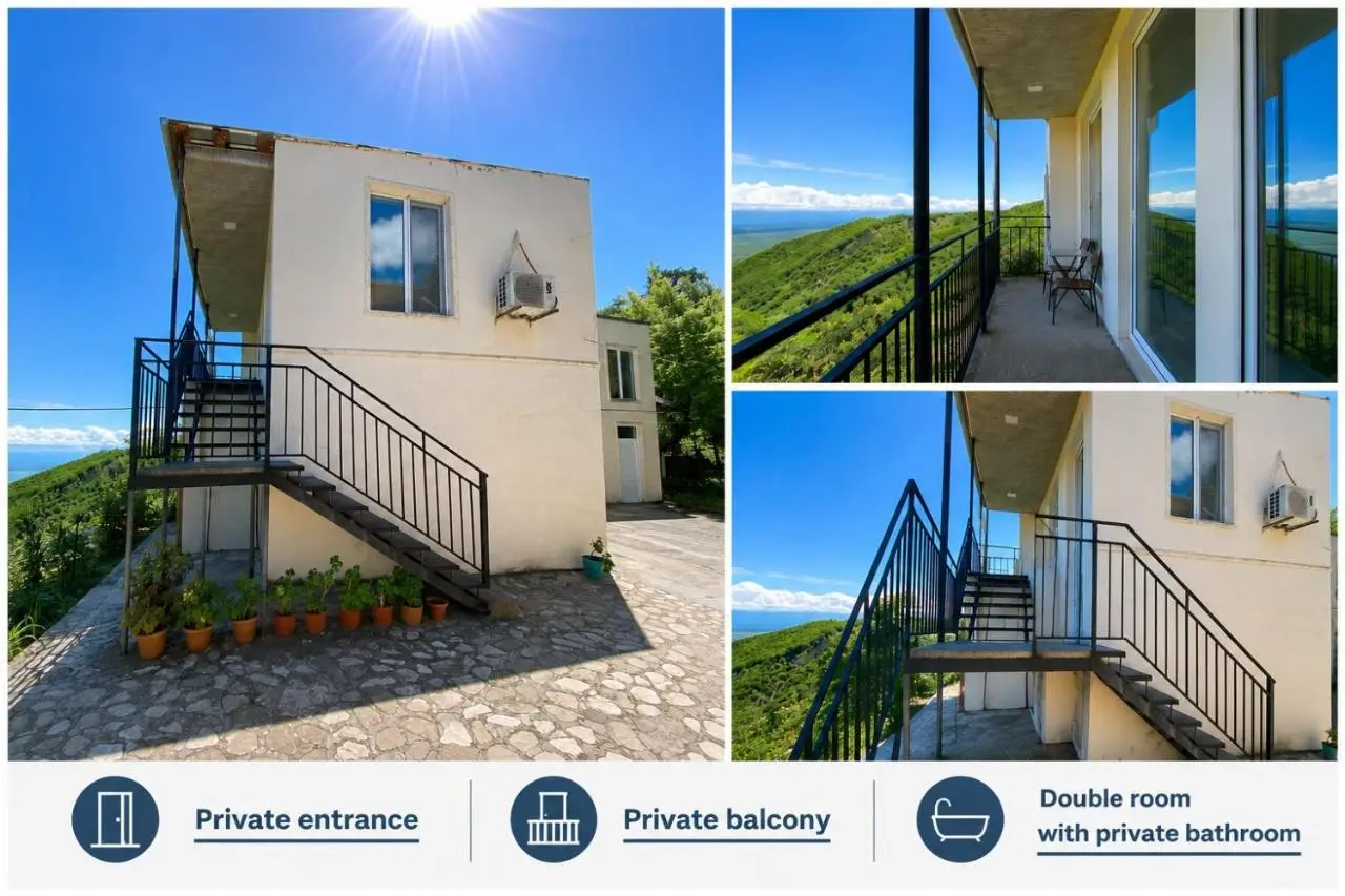 Lia's Guest House