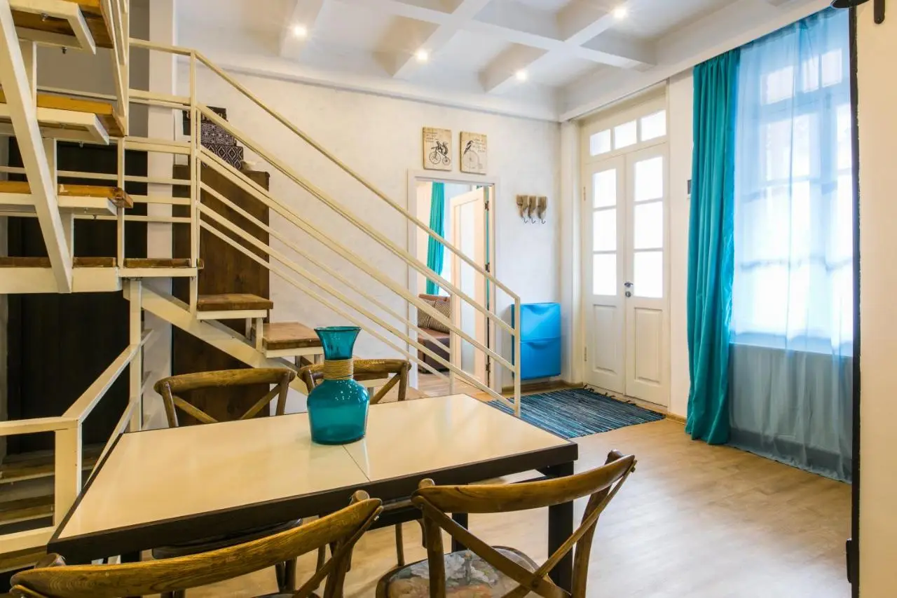 Apartment On Saadi Str Old Tbilisi