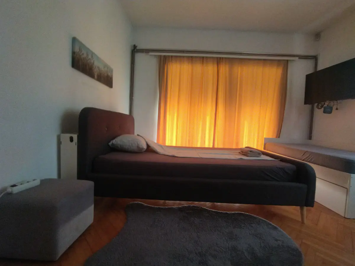 Family Suite Apartment - 2 Studios with Garden