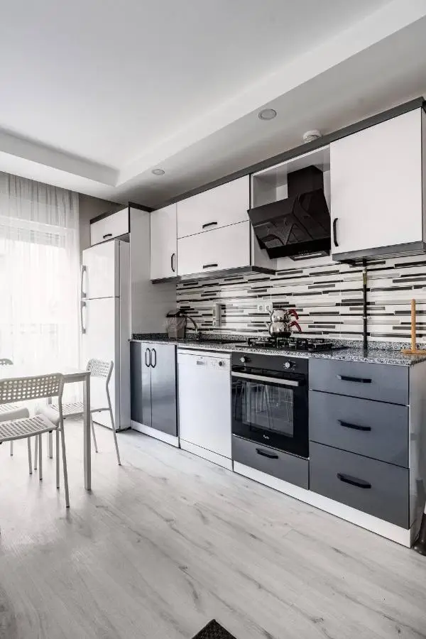 Gokmen Residences