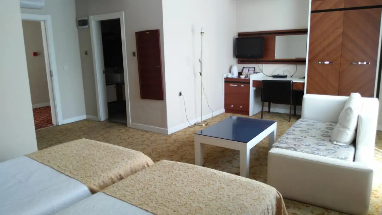 Eriza Hotel