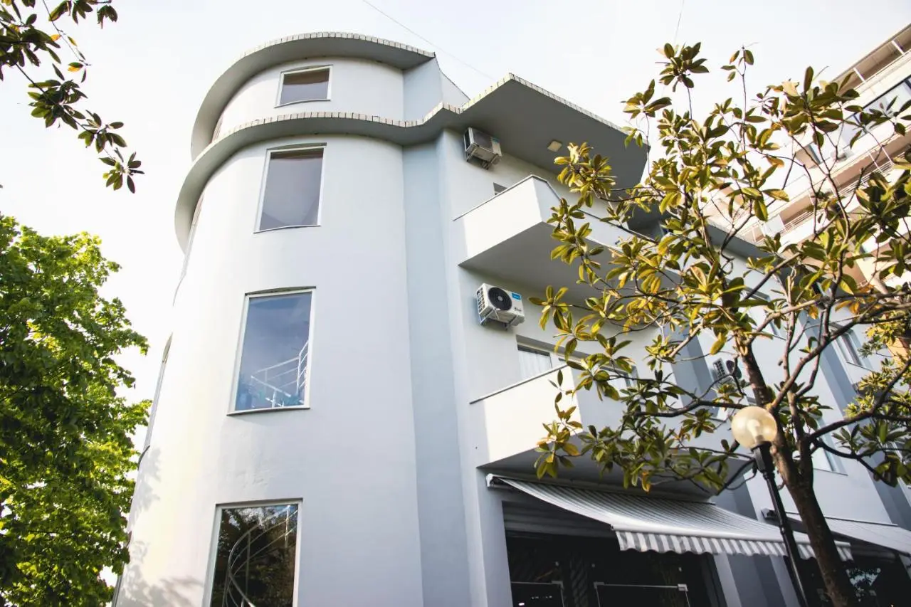 Hotel Blini