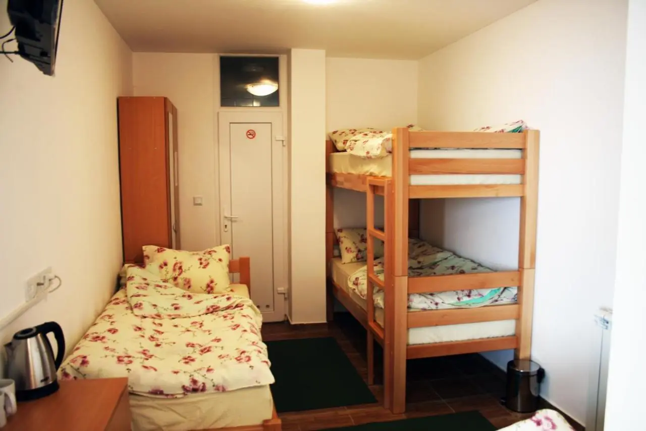 Hostel Mak