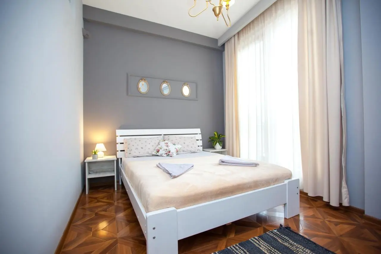 Old Alley Apartment