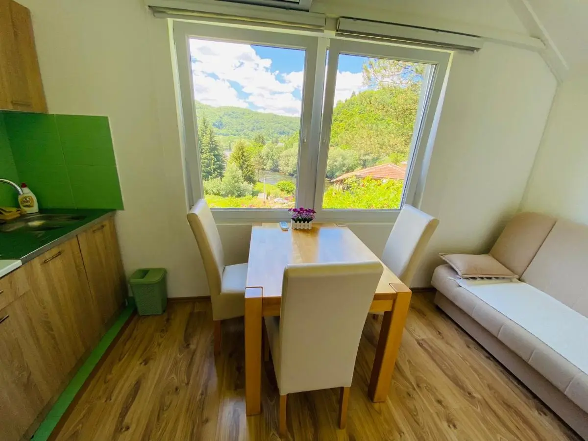 Unaqua Apartments