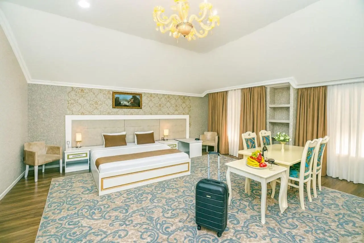 Maris Hotel Baku