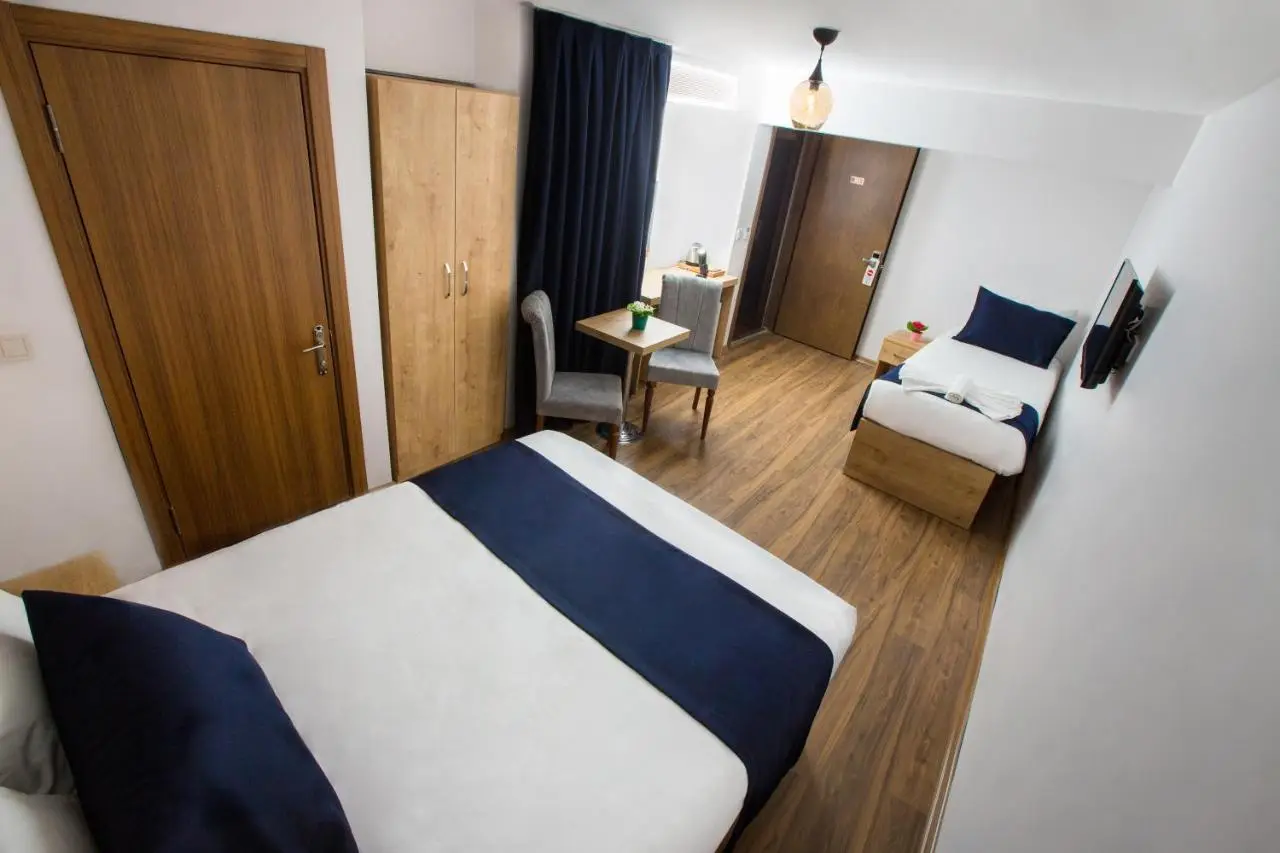 Golden Street Hotel