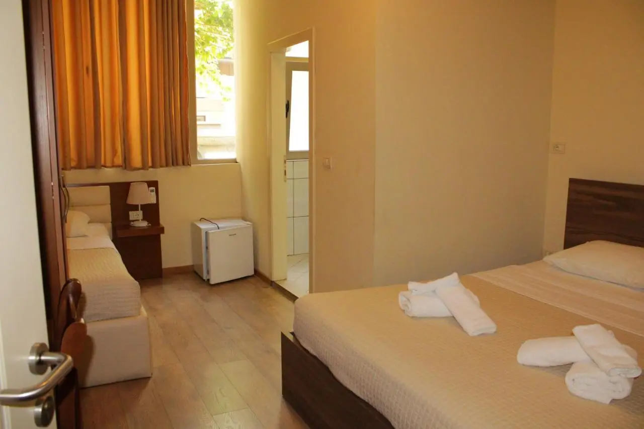 Bobi Hotel