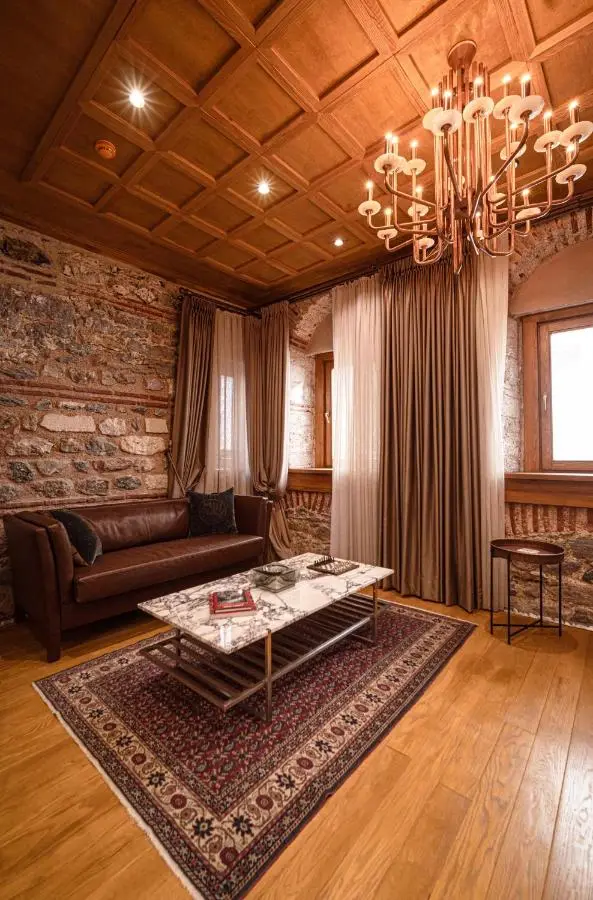 Stone Inn Galata