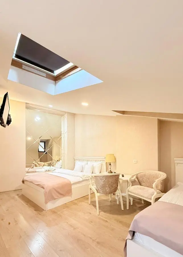 Arts Hotel by Square