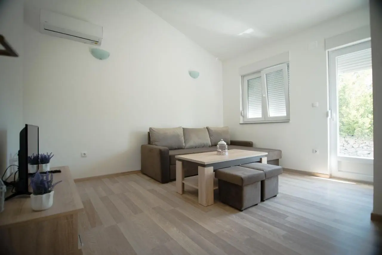 Apartments Slapovi