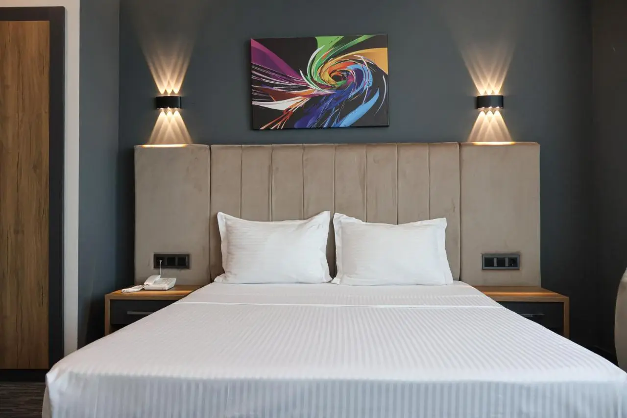 Home Plus Hotel