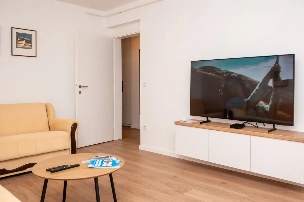 Exclusive Modern Riverside Suite