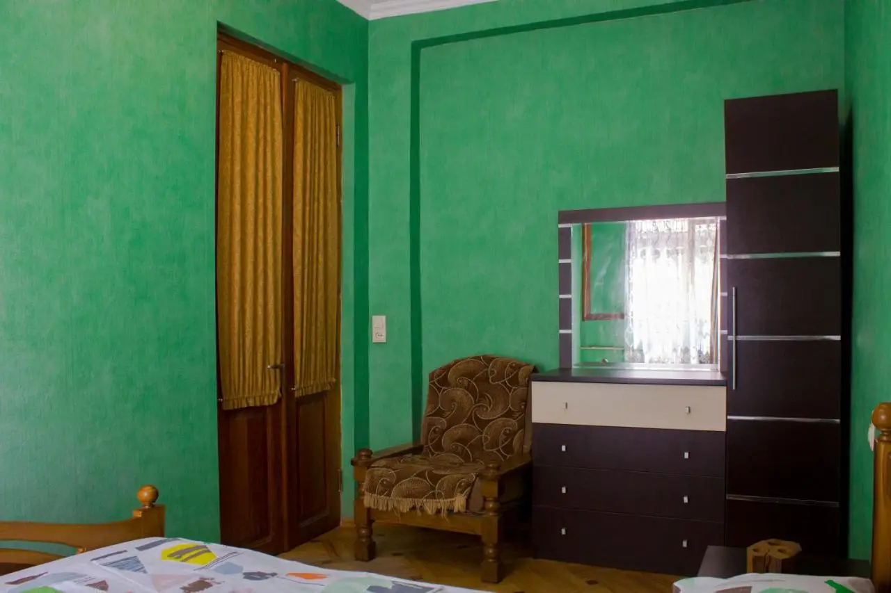 Nino's Guest House