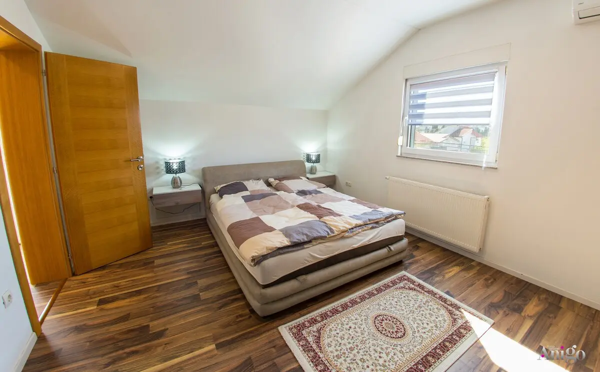 Mostaria House