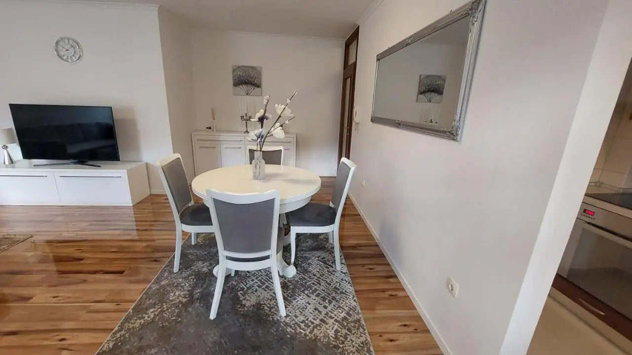 Sweet House