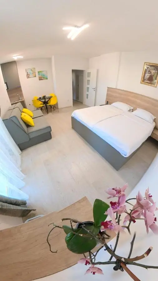Studio Apartment Mia - free parking