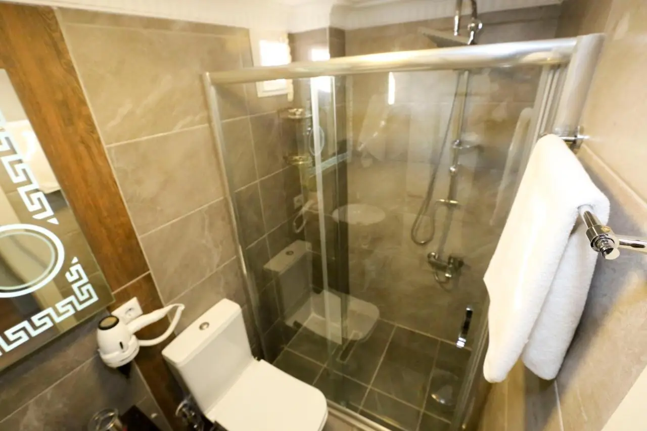 Grand Moon Hotel Suites