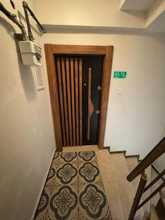 Mutlu flat