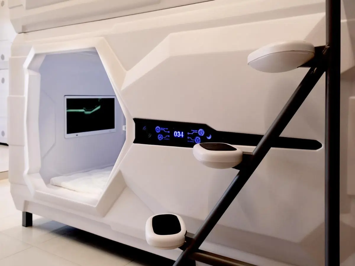 Capsule Hotel Happy lounge