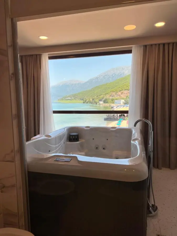 Hotel Millennium