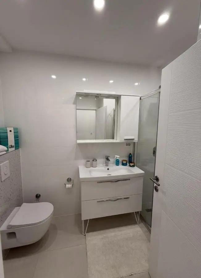 Apartmani Maja