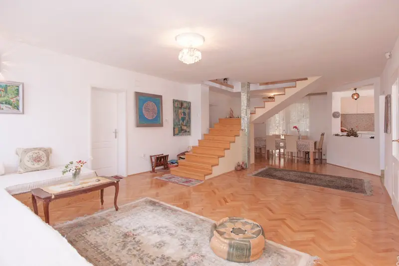 Charming 4-Bedroom Art House in Sarajevo Center