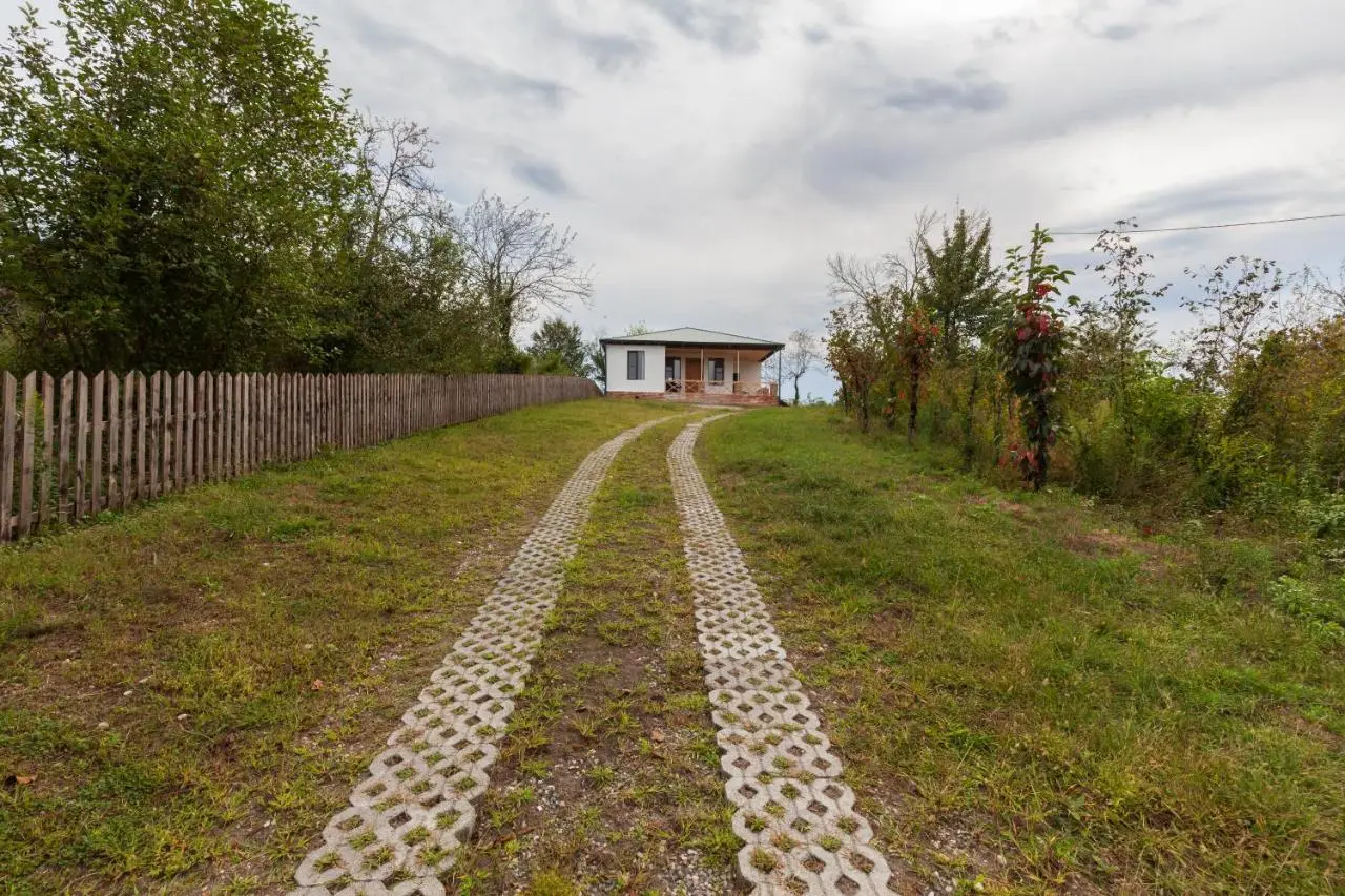 Renovated 3-bedroom House in Nature - Iskia Estate