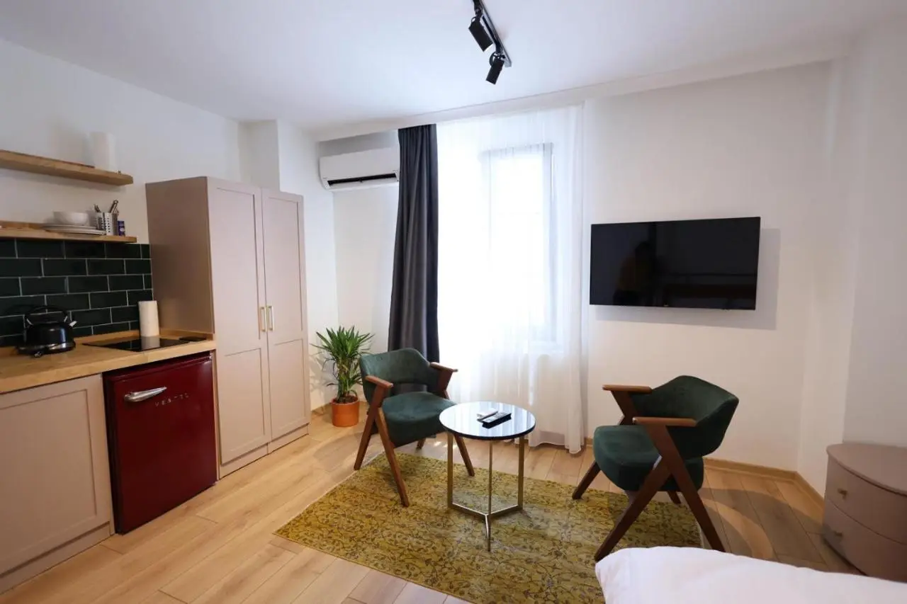 Evra Suites Hotel