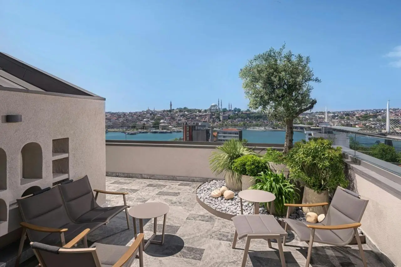Aloft by Marriott Istanbul Karakoy