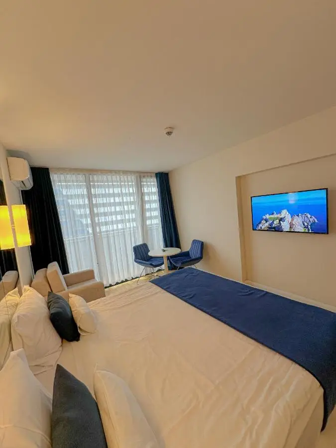 Luxury View Hotel