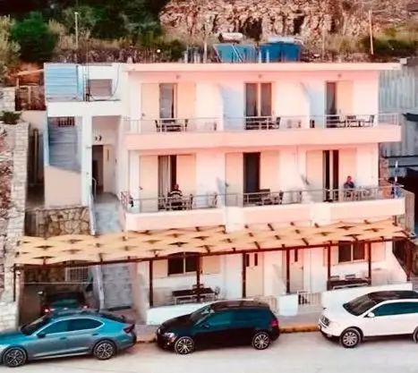Bluemoon Suites Sarande